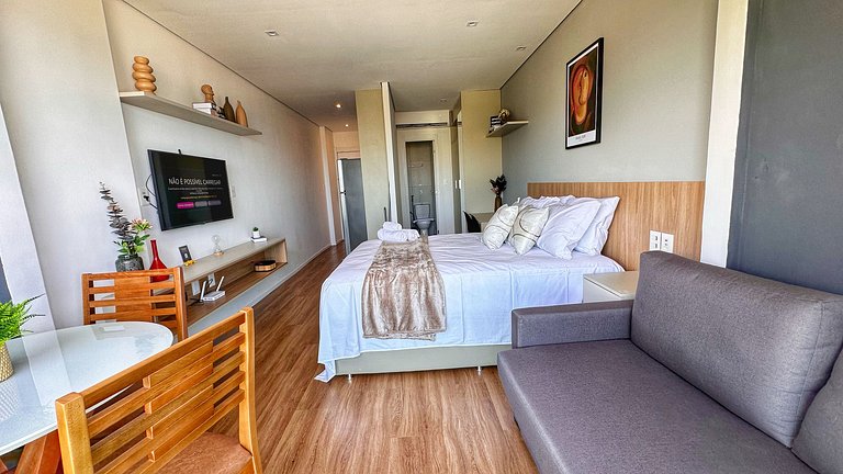 ART1024 Amazing complete studio by VLV Stays