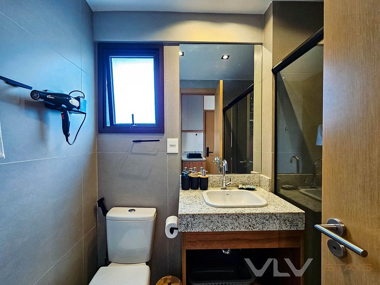 Spot605 Studio w/ a sea view balcony by VLV Stays