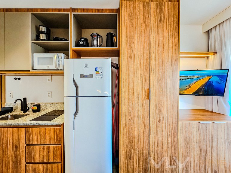 Spot605 Studio w/ a sea view balcony by VLV Stays