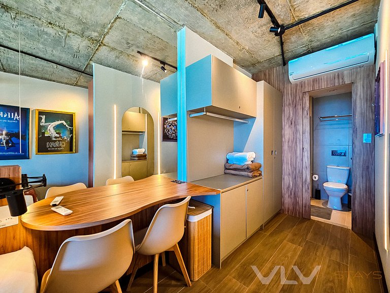 ART712 Modern and Stylish by VLV Stays