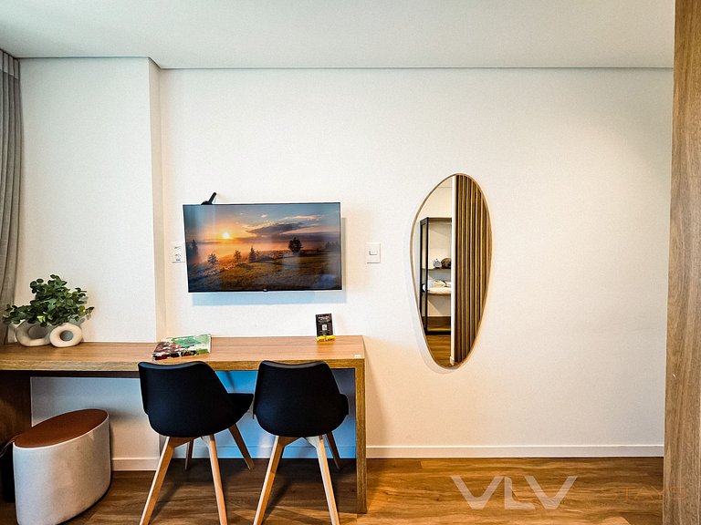 ART1029 Spacious and Budget-Friendly Studio by VLV Stays