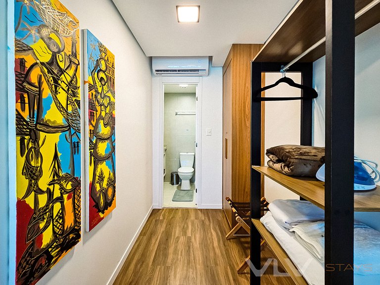 ART1029 Spacious and Budget-Friendly Studio by VLV Stays