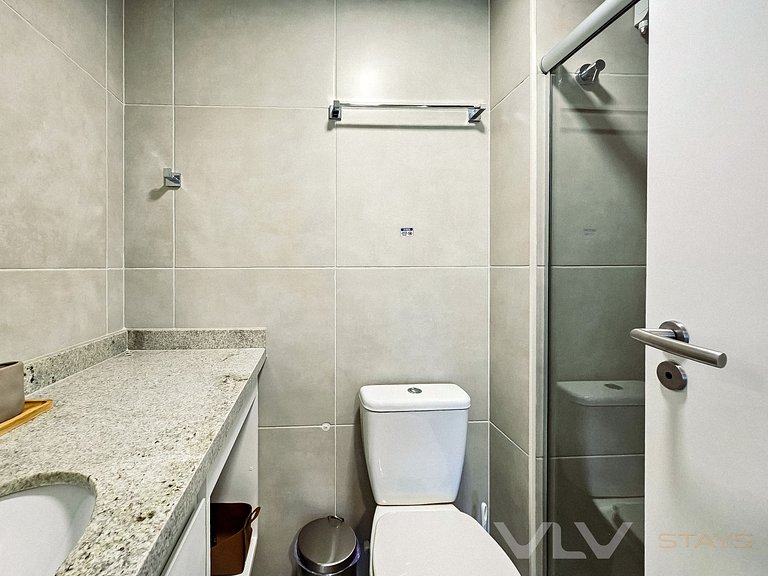 ART1029 Spacious and Budget-Friendly Studio by VLV Stays