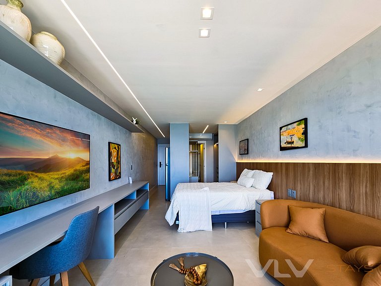 ART905 Beach Front by VLV Stays