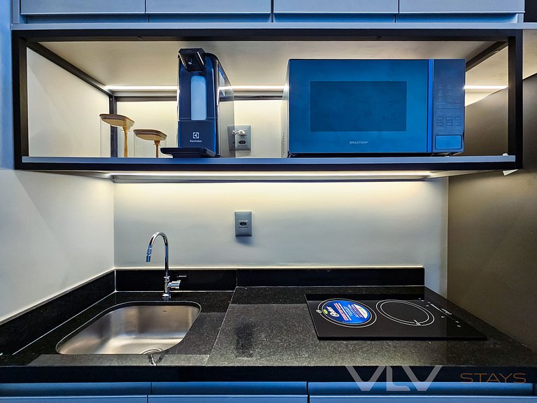 ART905 Beach Front by VLV Stays