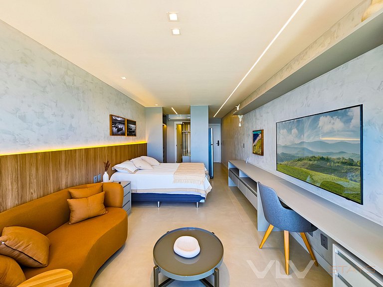 ART906 Perfect Beach Front by VLV Stays