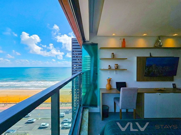 ART1041 Perfect sea view w/parking by VLV Stays