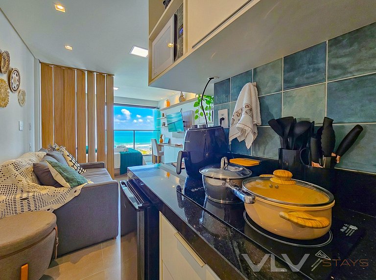 ART1041 Perfect sea view w/parking by VLV Stays