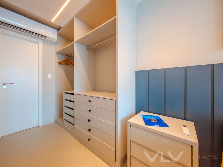 ART142 Beautiful studio w/parking by VLV Stays