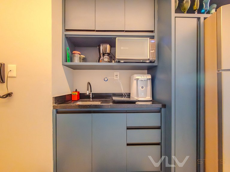 ART142 Beautiful studio w/parking by VLV Stays