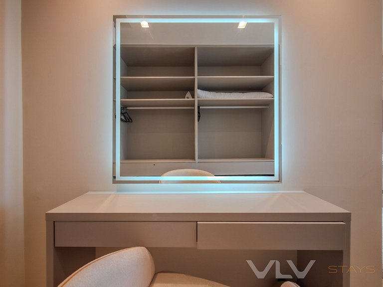 ART337 Cozy studio side sea view by VLV Stays