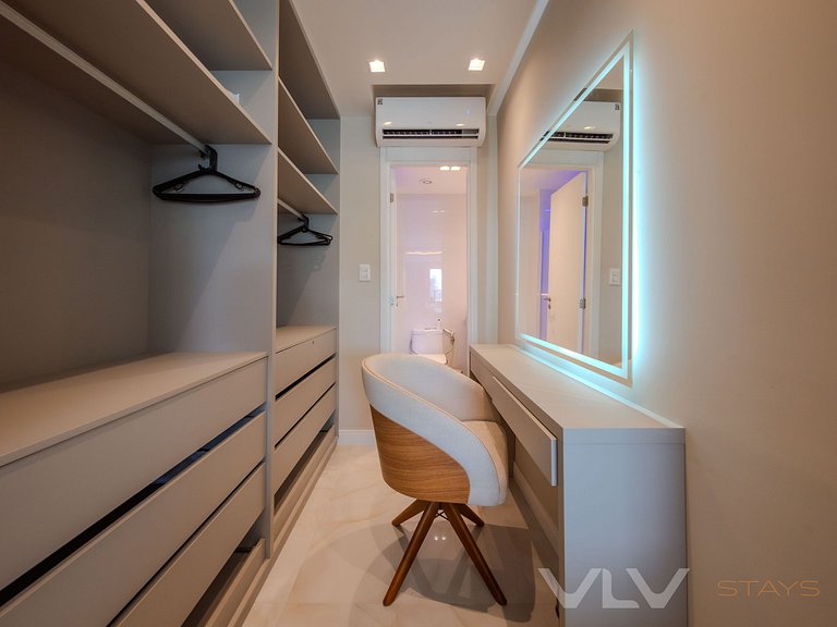 ART337 Cozy studio side sea view by VLV Stays