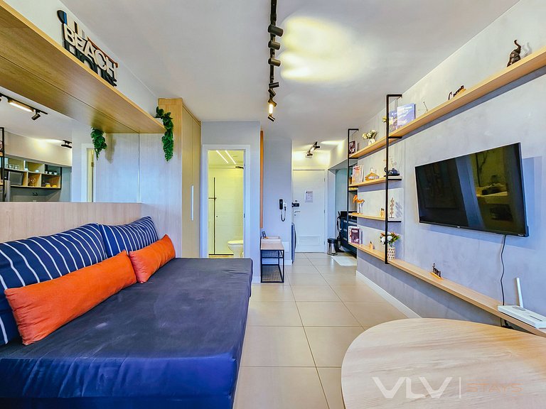 SM812B Studio c/ vista lateral mar e by VLV Stays