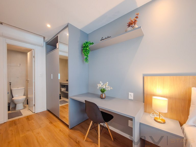 ART420 Studio com varanda lateral mar by VLV Stays