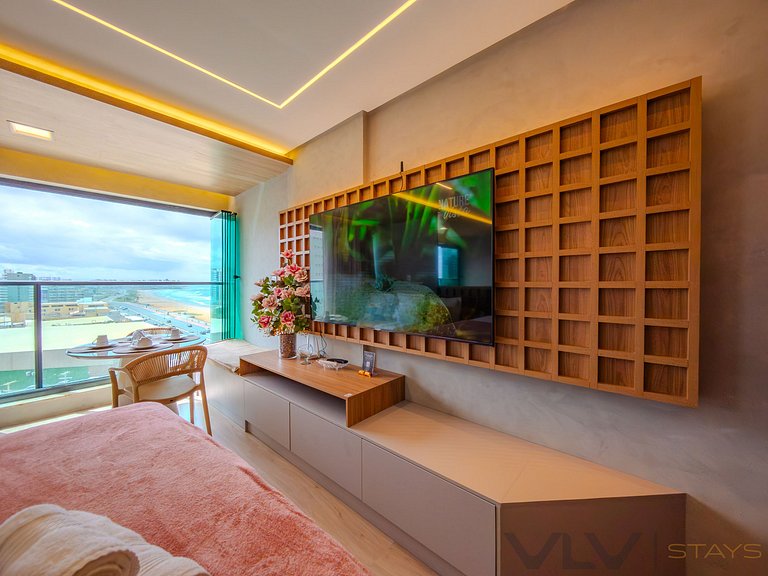 ART840 Seafront building+Gym+Rooftop by VLV Stays