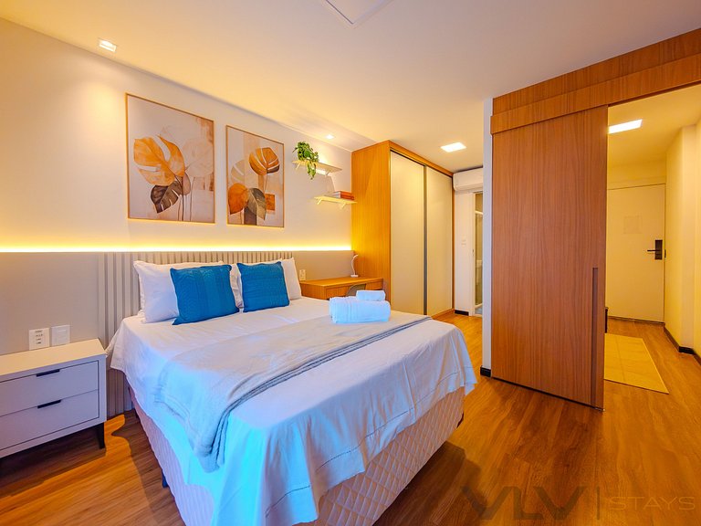 ART332 Studio com varanda by VLV Stays