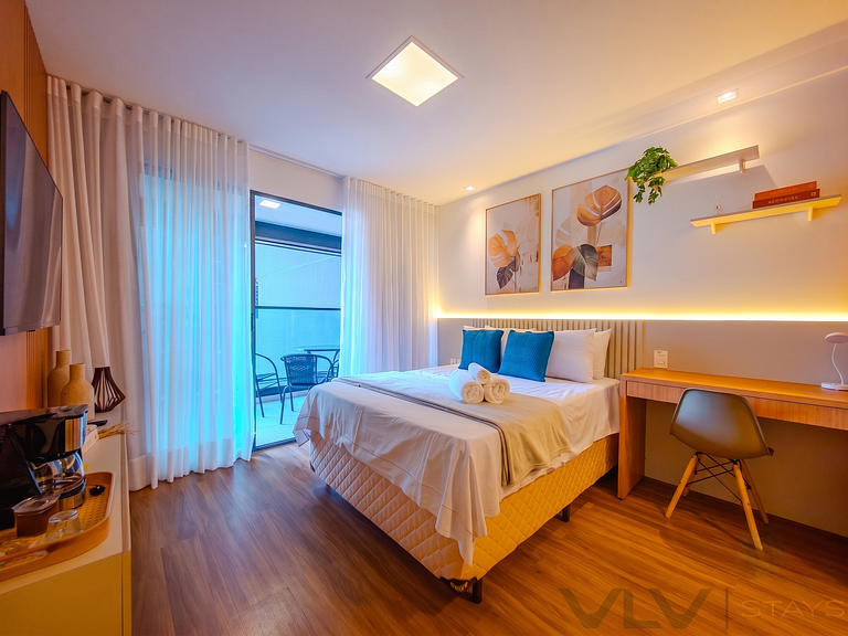 ART332 Studio com varanda by VLV Stays