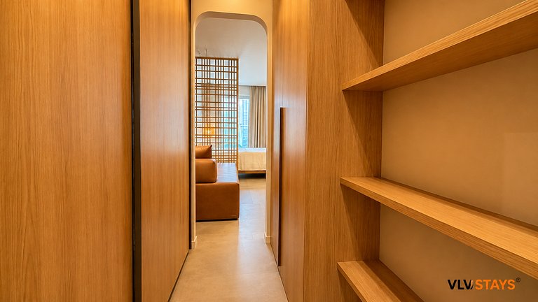 ART629 Premium Couple's Getaway by VLV Stays