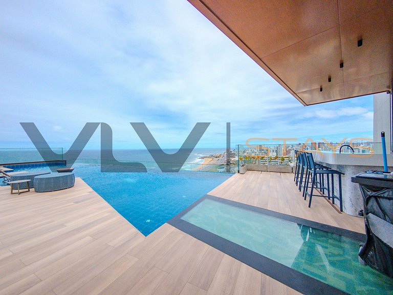 LIT 760 | SkyBridge + rooftop perto do mar by VLV Stays